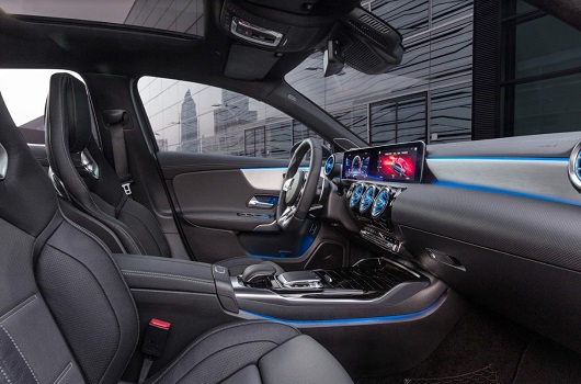 Nội Thất Mercedes-AMG A 35 4MATIC