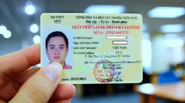 Ảnh Thẻ Thi Bằng Lái Xe Ô Tô: Quy Định Chuẩn & Mẹo Chụp Đẹp Ảnh Thẻ Thi Bằng Lái Xe Ô Tô: Quy Định Chuẩn & Mẹo Chụp Đẹp