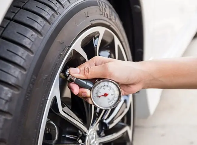 Hướng Dẫn Chi Tiết Về Áp Suất Lốp Xe Ô Tô Đạt Chuẩn