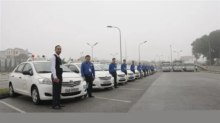 Bằng Lái Xe Ô Tô B1 Lái Được Những Xe Nào? Cập Nhật Quy Định 2026