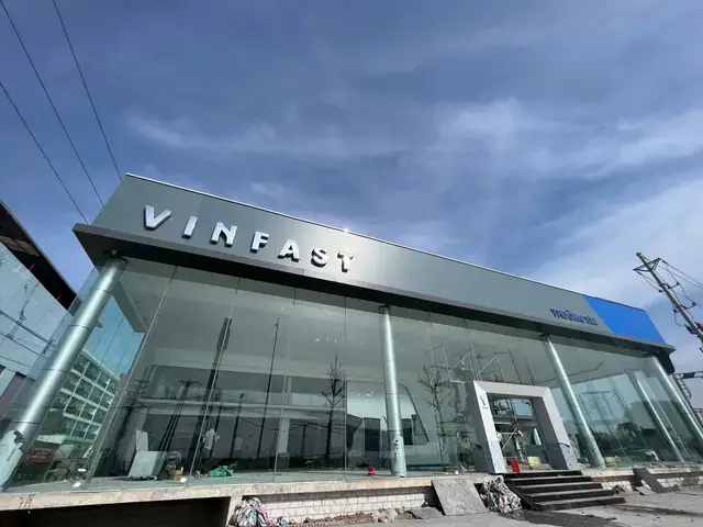 Top 10 Garage Bảo Dưỡng Vinfast Uy Tín Nhất: Đánh Giá Chi Tiết Từ Chuyên Gia Top 10 Garage Bảo Dưỡng Vinfast Uy Tín Nhất: Đánh Giá Chi Tiết Từ Chuyên Gia