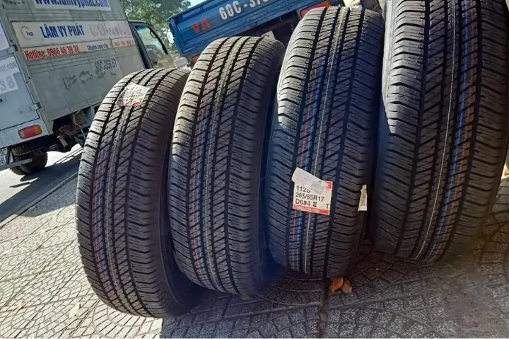 So Sánh Chi Tiết 7 Thương Hiệu Lốp Xe Tải: Chọn Đúng Cho Từng Nhu Cầu Vận Tải