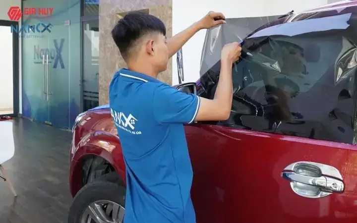 Cách Bóc Đề Can Trên Xe Ô Tô An Toàn, Đầy Đủ Cách Bóc Đề Can Trên Xe Ô Tô An Toàn, Đầy Đủ