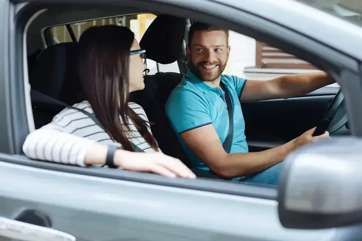 Cách Sắp Xếp Chỗ Ngồi Trên Xe Ô Tô An Toàn Tuyệt Đối