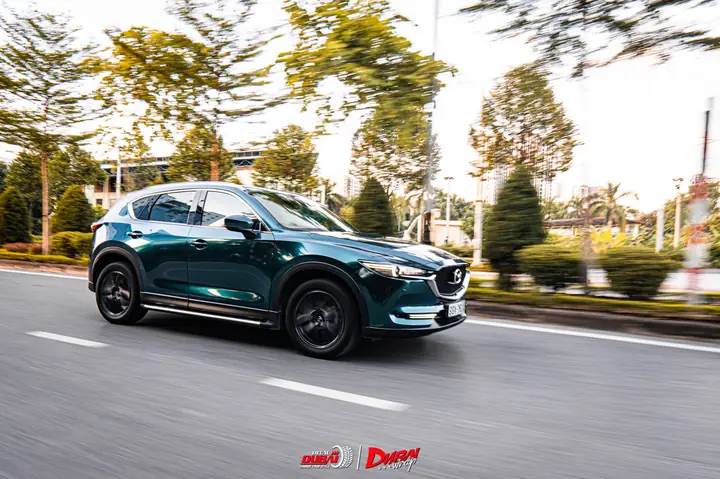 Dán Decal Đổi Màu Xe Ô Tô: Tất Tần Tật Từ Kỹ Thuật Đến Trải Nghiệm Thực Tế
