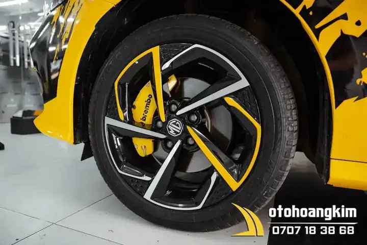 Dán Decal Mâm Xe Ô Tô: Tổng Hợp Chi Tiết Từ A-z