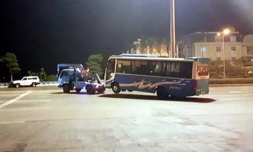 Dịch Vụ Cứu Hộ Xe Ô Tô: Đánh Giá Chi Tiết Và Lời Khuyên Chọn Dịch Vụ Uy Tín