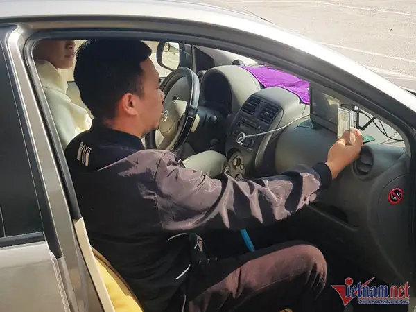 Diễn Đàn Học Lái Xe Ô Tô: Hướng Dẫn Chi Tiết Cho Người Mới Diễn Đàn Học Lái Xe Ô Tô: Hướng Dẫn Chi Tiết Cho Người Mới