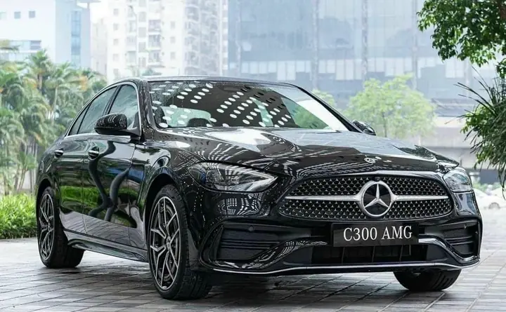 Định Mức Tiêu Hao Nhiên Liệu Xe Mercedes: Hướng Dẫn Tính Toán & Bí Quyết Tiết Kiệm