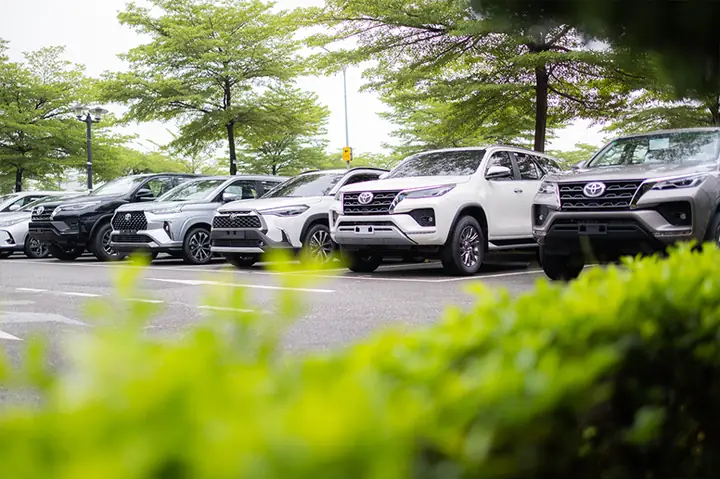 Đỗ Xe Ô Tô Sai Quy Định Phạt Bao Nhiêu? Cập Nhật Mức Phạt Mới Nhất