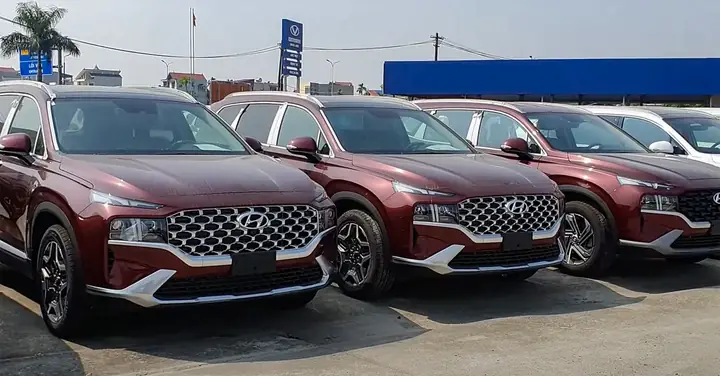 Xe Ô Tô Giảm Giá Tháng 2: Top Mẫu 'date Cũ' Tiết Kiệm Đến 300 Triệu Xe Ô Tô Giảm Giá Tháng 2: Top Mẫu 'date Cũ' Tiết Kiệm Đến 300 Triệu