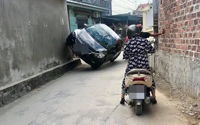 Kỹ Năng Đỗ Xe Ô Tô Trong Không Gian Hẹp: Hướng Dẫn Chi Tiết