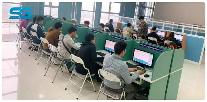 Học Lý Thuyết Lái Xe Ô Tô: Chiến Lược Ôn Thi Toàn Diện Đạt Điểm Cao