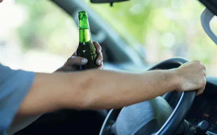 Lỗi Uống Rượu Khi Lái Xe Ô Tô: Mức Phạt, Hậu Quả Và Cách Phòng Tránh Toàn Diện