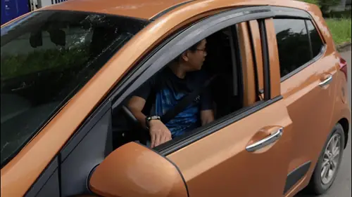 Hướng Dẫn Chi Tiết Và Toàn Diện Cách Mở Cửa Xe Ô Tô Đúng Chuẩn An Toàn