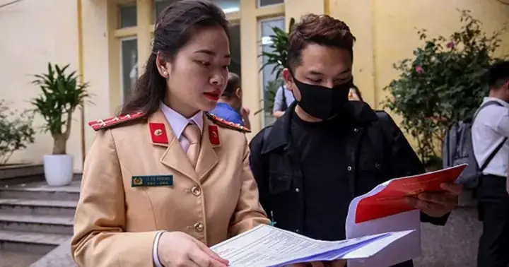 Phí Cấp Biển Số Xe Ô Tô Tại Hà Nội: Bảng Giá Chi Tiết & Hướng Dẫn Thực Hiện