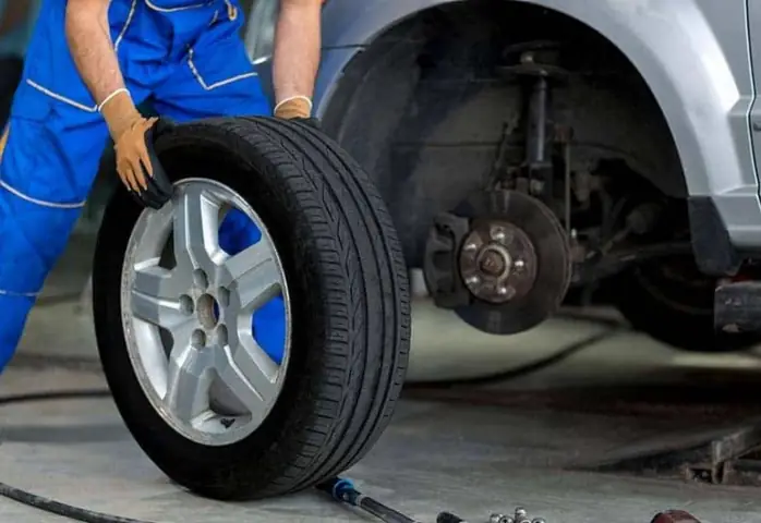 Quy Định Thay Lốp Xe Ô Tô: Điều Cần Biết Để Đảm Bảo An Toàn Quy Định Thay Lốp Xe Ô Tô: Điều Cần Biết Để Đảm Bảo An Toàn