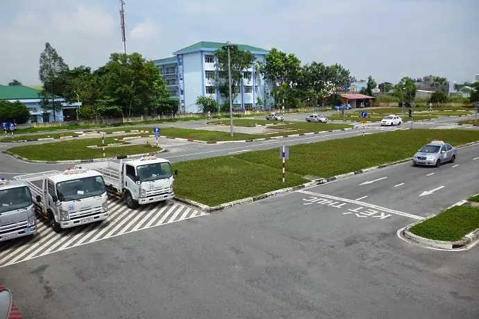 Tăng Lệ Phí Thi Bằng Lái Xe Ô Tô: Điều Chỉnh Quan Trọng Bạn Cần Biết