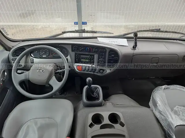 Đánh Giá Chi Tiết Dịch Vụ Thuê Xe Ô Tô 24 Chỗ Tại Hà Nội: Bảng So Sánh, Gói Dịch Vụ Và Kinh Nghiệm Thực Tế