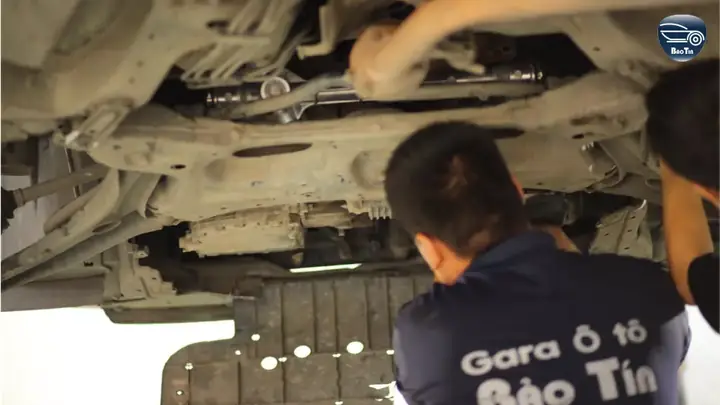 Thước Lái Xe Ô Tô: Phân Tích Chuyên Sâu Về Chức Năng, Dấu Hiệu Hỏng Hóc & Quy Trình Sửa Chữa