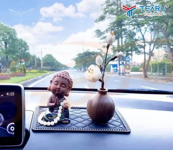 Đồ Trang Trí Xe Ô Tô: 5 Sản Phẩm Phong Thủy & Ứng Dụng Thực Tế Đồ Trang Trí Xe Ô Tô: 5 Sản Phẩm Phong Thủy & Ứng Dụng Thực Tế