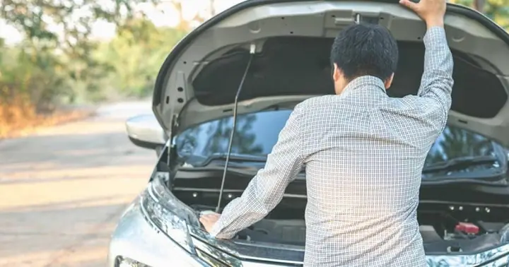 Xe Ô Tô Đang Đi Bị Giật: Nguyên Nhân Và Cách Khắc Phục Chi Tiết