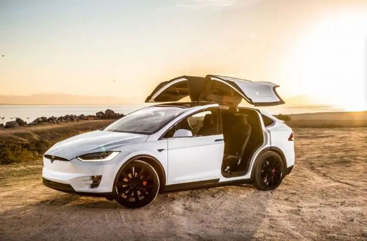 Top 6 Mẫu Xe Điện Tesla Đáng Chú Ý Nhất Top 6 Mẫu Xe Điện Tesla Đáng Chú Ý Nhất