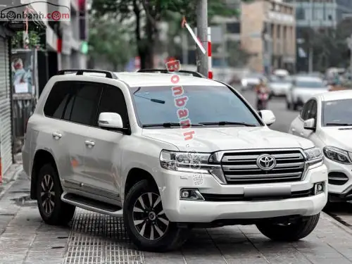 Review Toyota Land Cruiser 4.6 V8 2026: Suv V8 Mạnh Mẽ, Đẳng Cấp Review Toyota Land Cruiser 4.6 V8 2026: Suv V8 Mạnh Mẽ, Đẳng Cấp