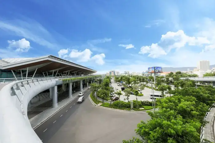 Đánh Giá Chi Tiết Bãi Giữ Xe Ô Tô Sân Bay Đà Nẵng: Tiện Lợi, Chi Phí Và So Sánh Các Lựa Chọn Đánh Giá Chi Tiết Bãi Giữ Xe Ô Tô Sân Bay Đà Nẵng: Tiện Lợi, Chi Phí Và So Sánh Các Lựa Chọn