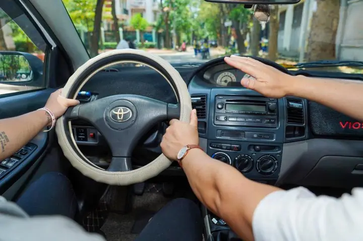 Bổ Túc Lái Xe Ô Tô: Kiến Thức Và Kỹ Năng Thiết Yếu