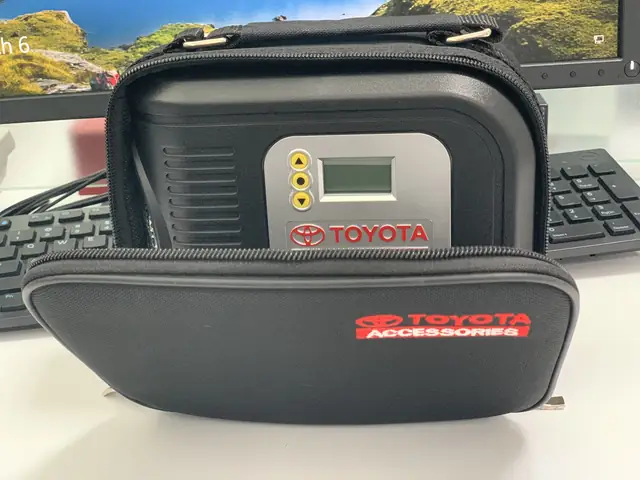 Bơm Lốp Xe Toyota Chính Hãng: Đánh Giá Chi Tiết Và Hướng Dẫn Mua Hàng