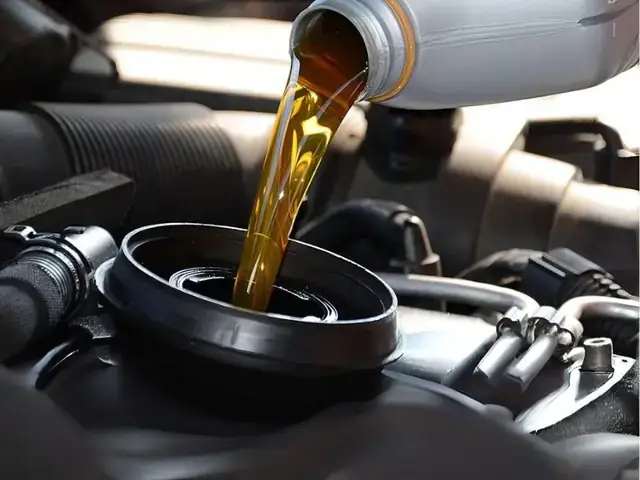 Các Loại Dầu Trên Xe Ô Tô: Tổng Hợp Đầy Đủ Từ A Đến Z Các Loại Dầu Trên Xe Ô Tô: Tổng Hợp Đầy Đủ Từ A Đến Z