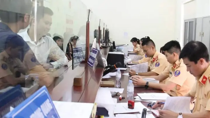 Hướng Dẫn Chi Tiết Cách Ghi Giấy Khai Đăng Ký Xe Ô Tô Mẫu 01 Hướng Dẫn Chi Tiết Cách Ghi Giấy Khai Đăng Ký Xe Ô Tô Mẫu 01