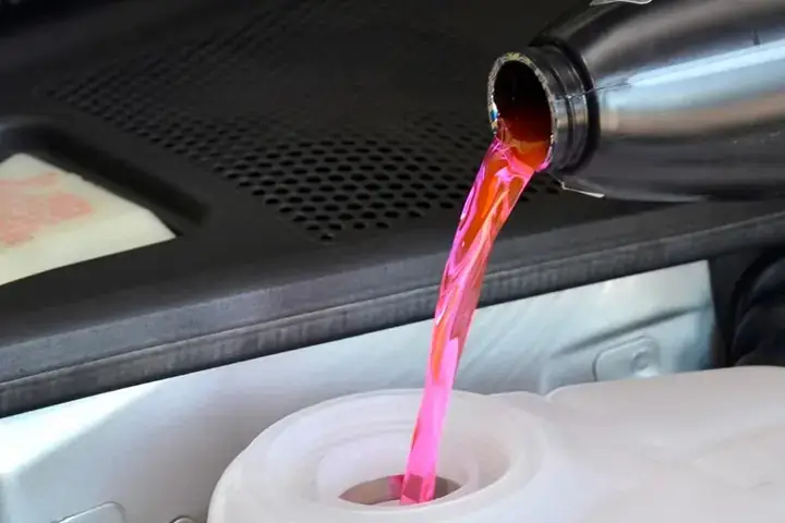Cách Pha Nước Làm Mát Xe Ô Tô Đúng Tỷ Lệ Và An Toàn Cách Pha Nước Làm Mát Xe Ô Tô Đúng Tỷ Lệ Và An Toàn