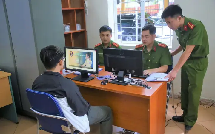 Cấp Bậc Bằng Lái Xe Ô Tô: Từ A Đến Z Về Các Hạng Bằng Tại Việt Nam Cấp Bậc Bằng Lái Xe Ô Tô: Từ A Đến Z Về Các Hạng Bằng Tại Việt Nam