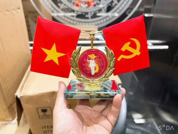 Cờ Trang Trí Xe Ô Tô: Tổng Hợp Mọi Thông Tin Và Hướng Dẫn Lắp Đặt Cờ Trang Trí Xe Ô Tô: Tổng Hợp Mọi Thông Tin Và Hướng Dẫn Lắp Đặt