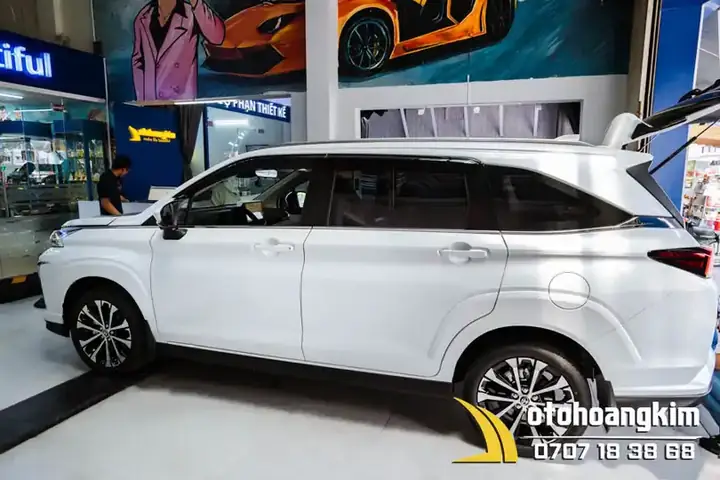Dán Keo Xe Ô Tô: Bảo Vệ Sơn Xe Toàn Diện Với Keo Trong, Ppf Và Ceramic