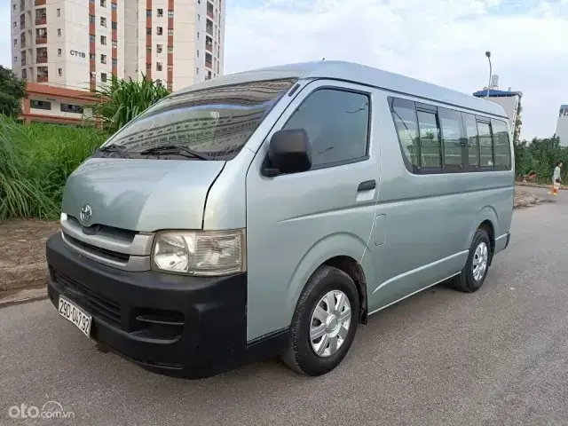 Xe 12 Chỗ Đời 2006: Giá Thị Trường & Hướng Dẫn Mua Bán Chi Tiết