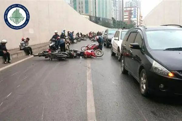 Giao Xe Ô Tô Cho Người Không Có Bằng Lái: Phân Tích Trách Nhiệm Pháp Lý & Rủi Ro Thực Tế Giao Xe Ô Tô Cho Người Không Có Bằng Lái: Phân Tích Trách Nhiệm Pháp Lý & Rủi Ro Thực Tế