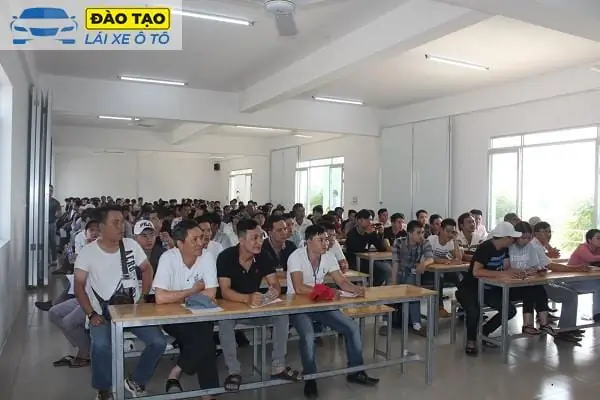 Học Lái Xe Ô Tô B2 Ở Bình Thuận: Hướng Dẫn Chi Tiết Từ A Đến Z