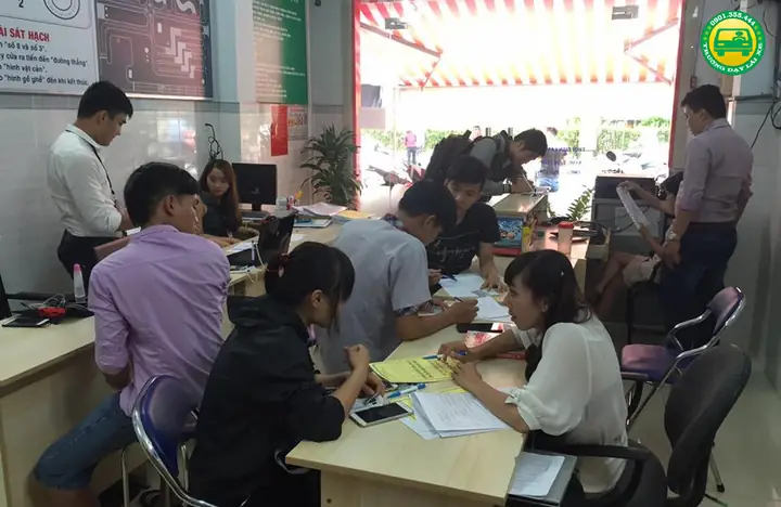 Bí Quyết Chọn Trung Tâm Học Lái Xe Ô Tô Uy Tín Tại Tp.hcm: Đánh Giá Toàn Diện