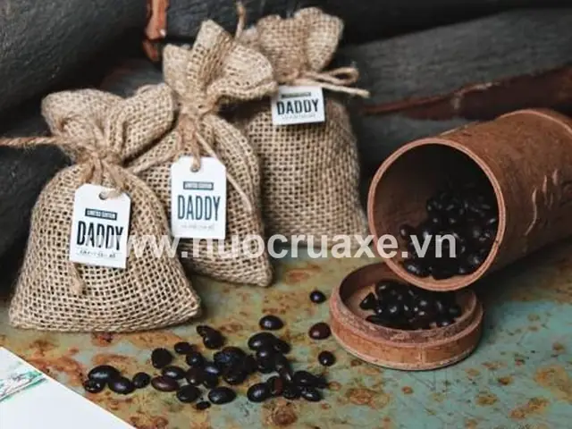 Khử Mùi Nội Thất Xe Ô Tô: Hướng Dẫn Toàn Tập Từ Chuyên Gia