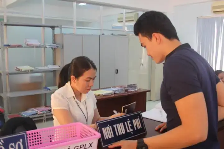 Hướng Dẫn Toàn Diện Làm Lại Bằng Lái Xe Ô Tô Bị Mất Tại Tphcm