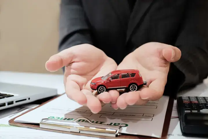 Luật Bảo Hiểm Thân Vỏ Xe Ô Tô: Cơ Sở Pháp Lý & Hướng Dẫn Thực Tế