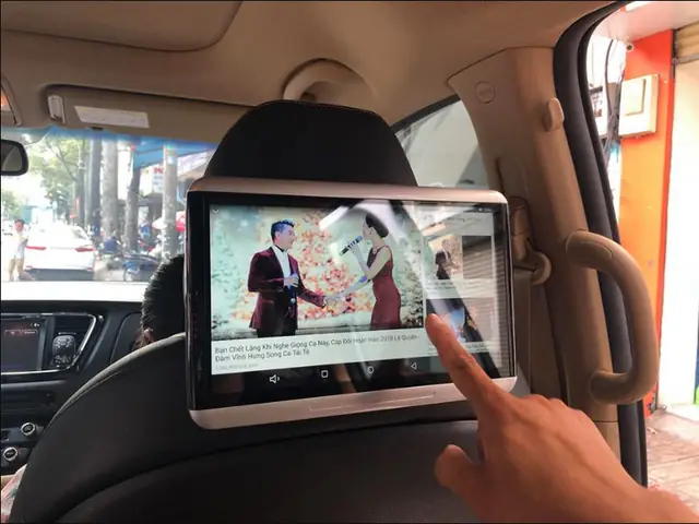 Màn Hình Xe Ô Tô Ghế Sau
