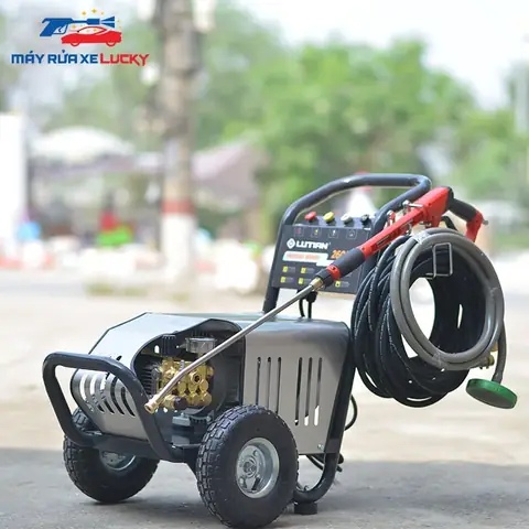 Máy Rửa Xe Cho Các Xưởng Xe Ô Tô