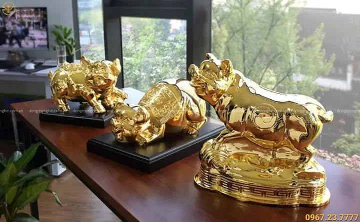 Mệnh Kim Nên Để Gì Trong Xe Ô Tô? Bí Quyết Chọn Vật Phẩm Phong Thủy