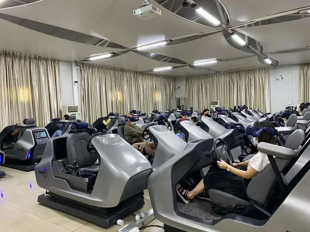 Mô Hình Học Lái Xe Ô Tô Thực Tế Ảo Mô Hình Học Lái Xe Ô Tô Thực Tế Ảo