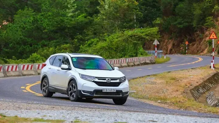 Mơ Thấy Lái Xe Ô Tô Xuống Dốc: Ý Nghĩa Và Kỹ Thuật Lái Xe An Toàn Mơ Thấy Lái Xe Ô Tô Xuống Dốc: Ý Nghĩa Và Kỹ Thuật Lái Xe An Toàn