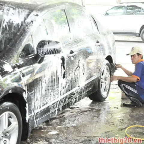 Nghề Rửa Xe Ô Tô: Kỹ Thuật & Cơ Hội Nghề Nghiệp Toàn Diện Nghề Rửa Xe Ô Tô: Kỹ Thuật & Cơ Hội Nghề Nghiệp Toàn Diện